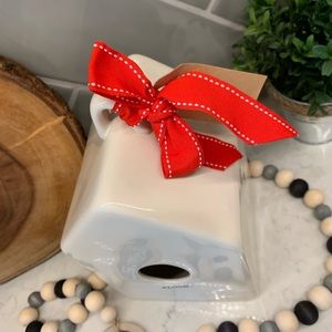 Rae Dunn Accents - Rae Dunn BLOOM Vine Birdhouse Rae Dunn Accents - Rae Dunn BLOOM Vine Birdhouse